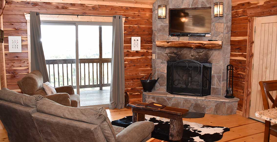 Eureka Springs Cabin - The Trout House Interior